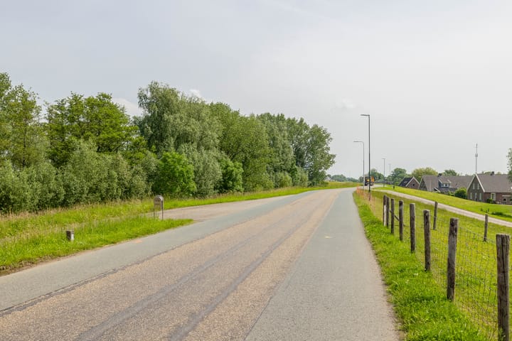 Photo 62 of Gelkenes 47-B