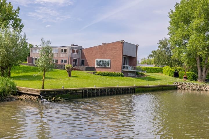 Photo 66 of Gelkenes 47-B