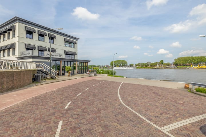 Photo 67 of Gelkenes 47-B