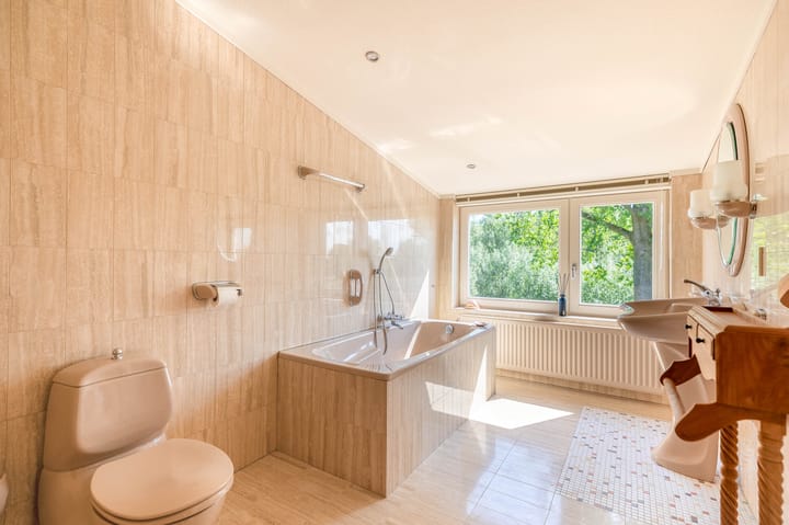 Photo 72 of Gelkenes 47-B