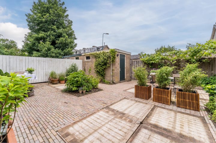 Foto 35 van Robert Kochlaan 12