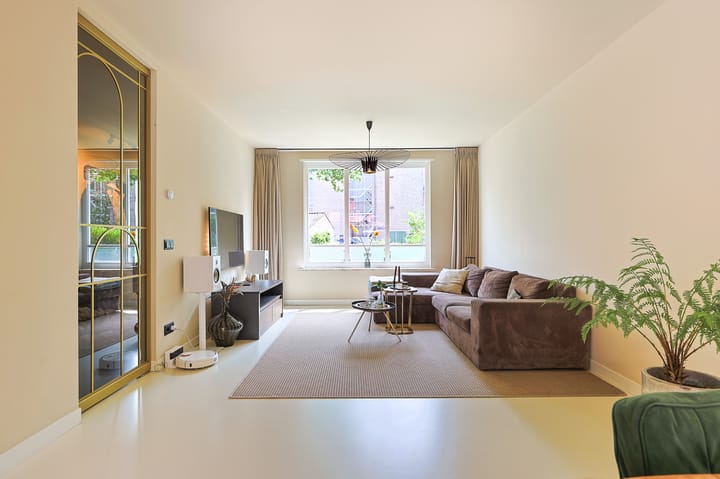 Foto 10 van Willem Klooslaan 48