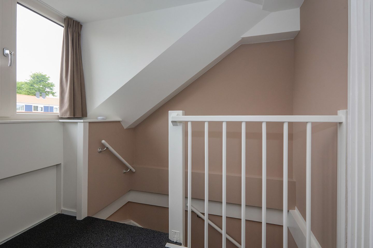 Photo 35 of Kanaalstraat 60