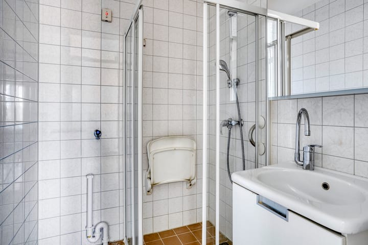 Foto 19 van Burgemeester Caan van Necklaan 124