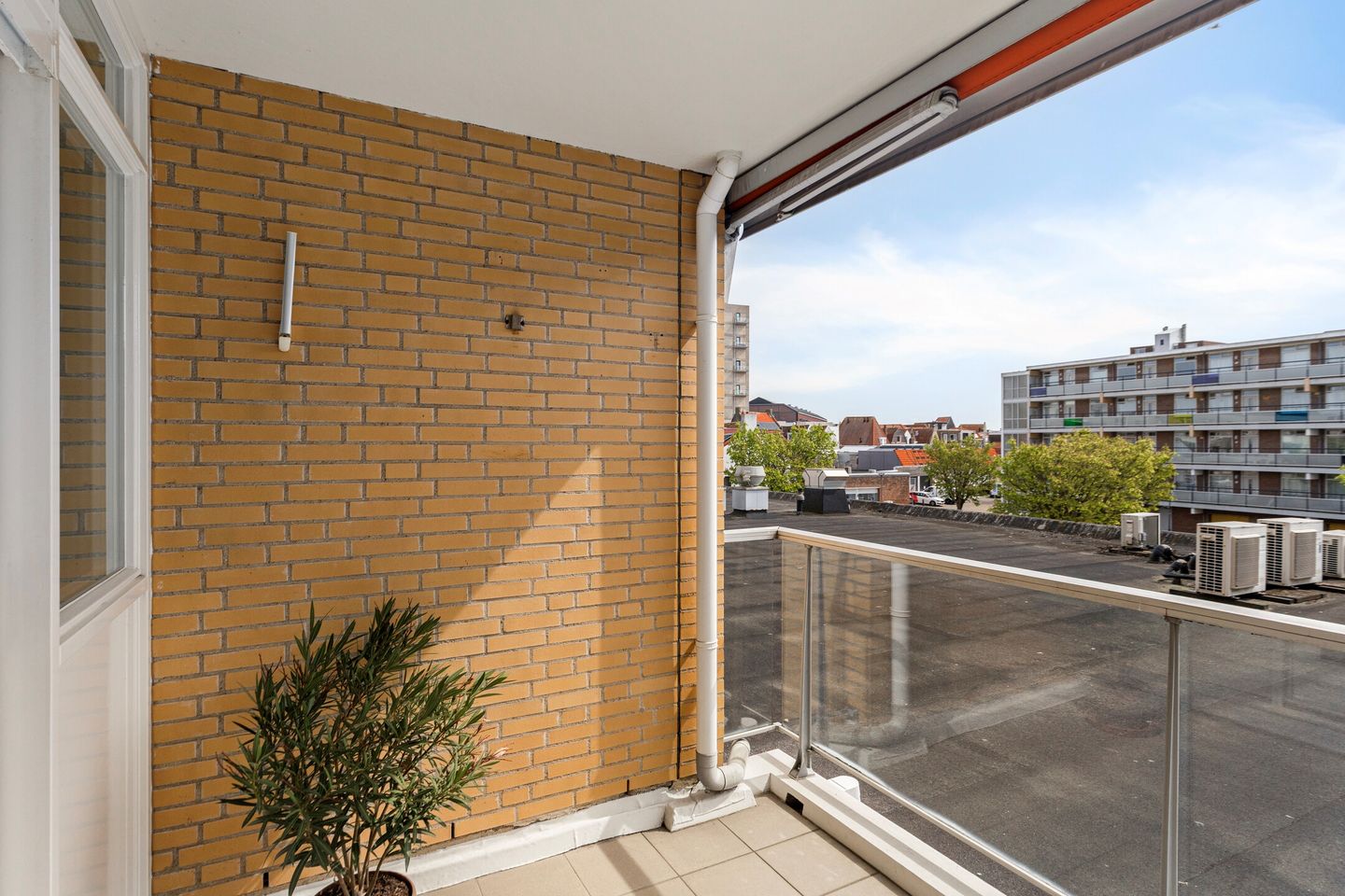 Foto 25 van Coosje Buskenstraat 152