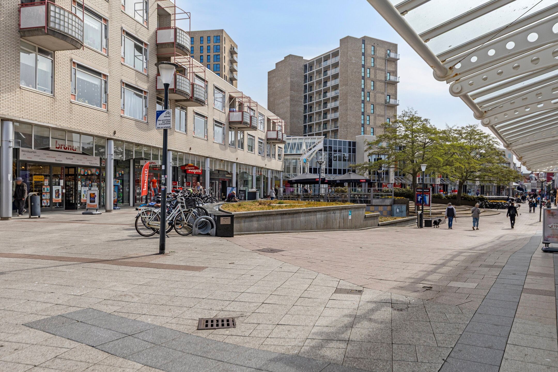 Foto 30 van Coosje Buskenstraat 152