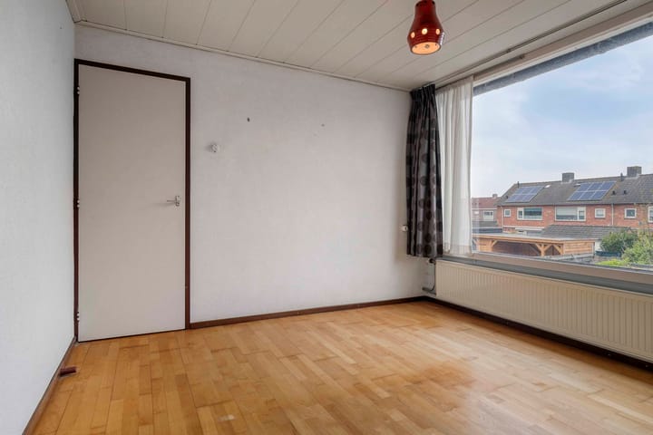 Foto 18 van Dahliastraat 15