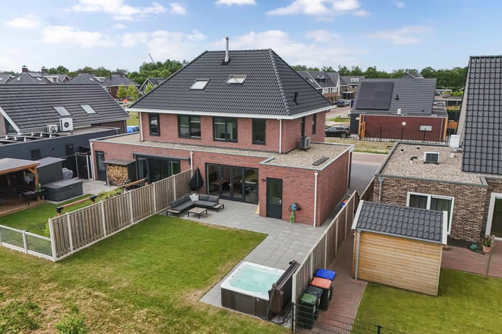 Photo 43 of Fuchsia 20