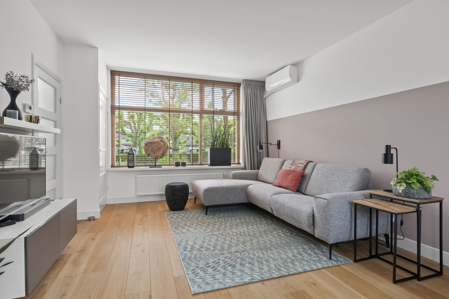 Foto 4 van Vrouw Baertestraat 9