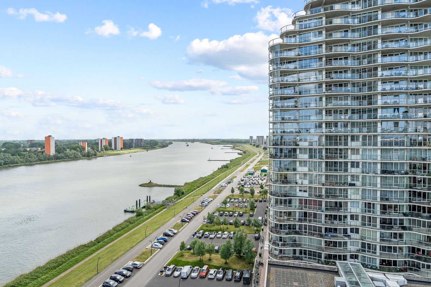 Photo 14 of Hongerlandsedijk 754