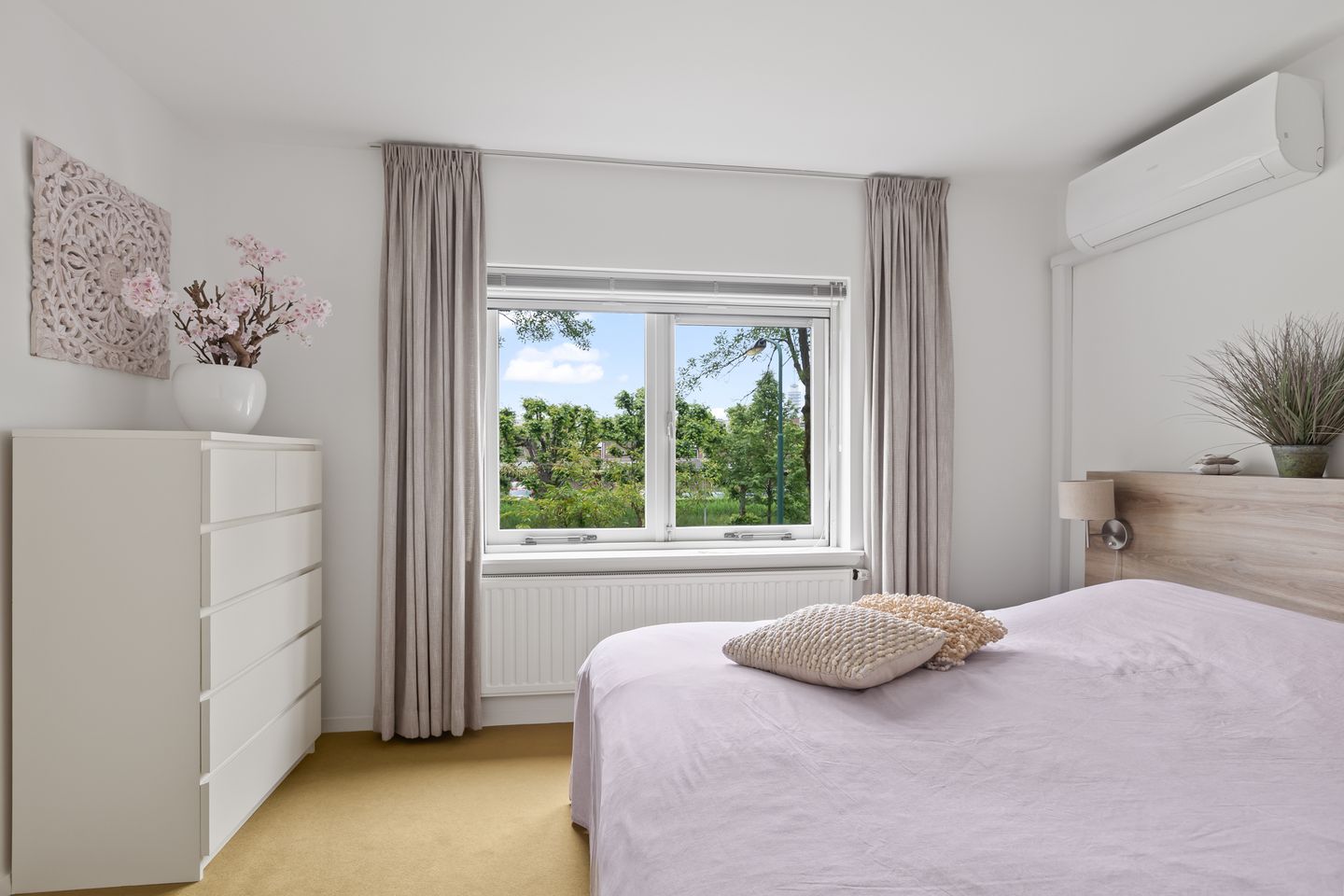 Foto 35 van Vrouw Baertestraat 9