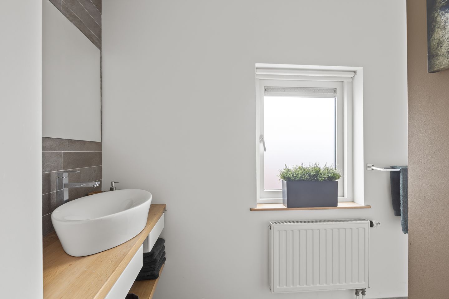 Foto 40 van Vrouw Baertestraat 9