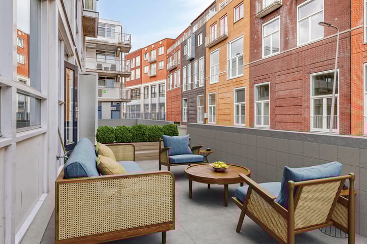 Photo 10 of Damstraat 6