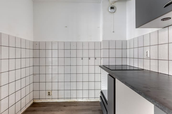 Photo 13 of Damstraat 6