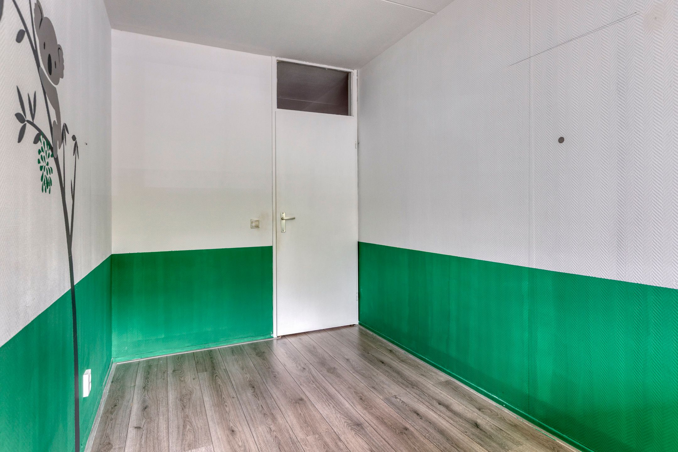 Foto 15 van Damstraat 6