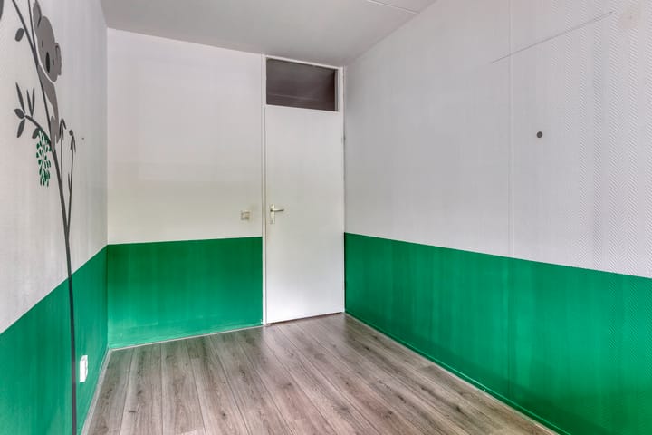 Photo 15 of Damstraat 6