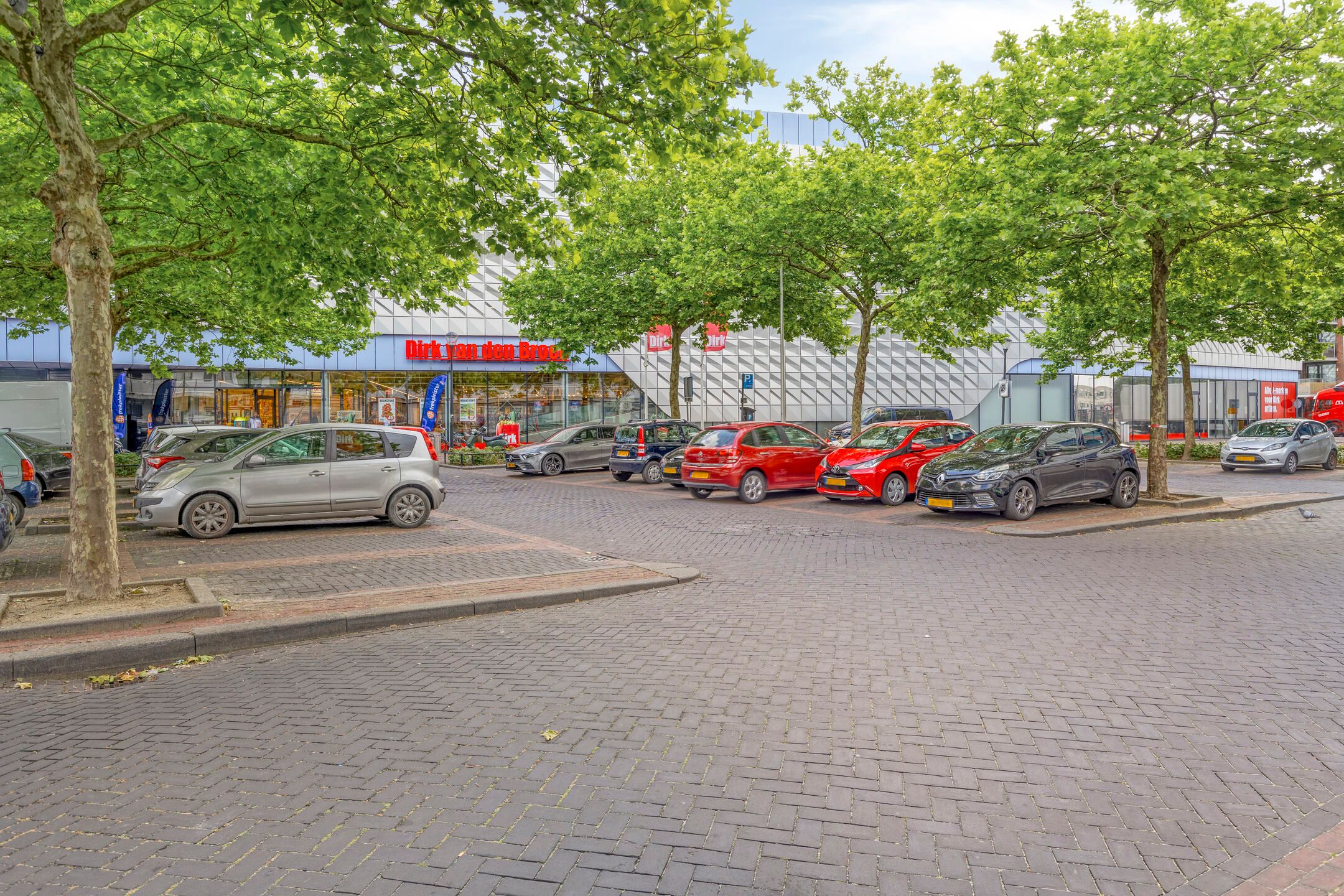 Foto 30 van Damstraat 6