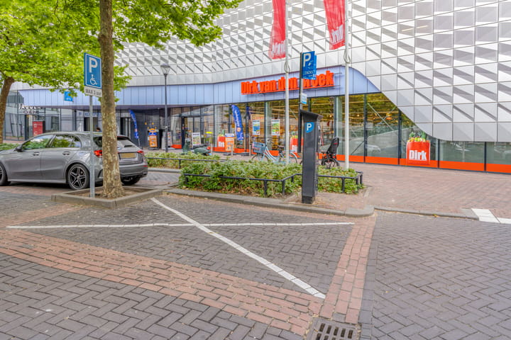 Photo 31 of Damstraat 6