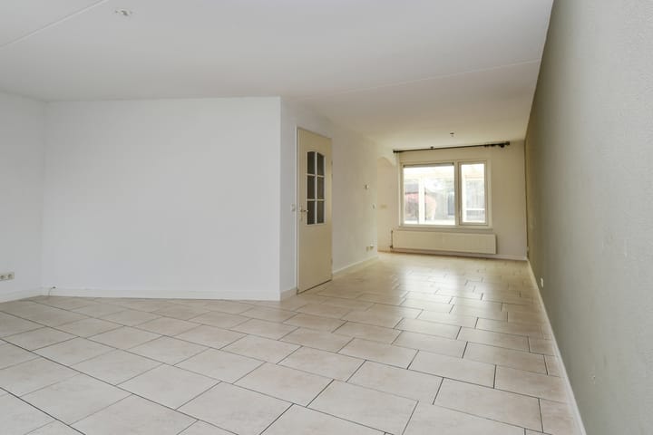 Foto 8 van Veldbloemstraat 23