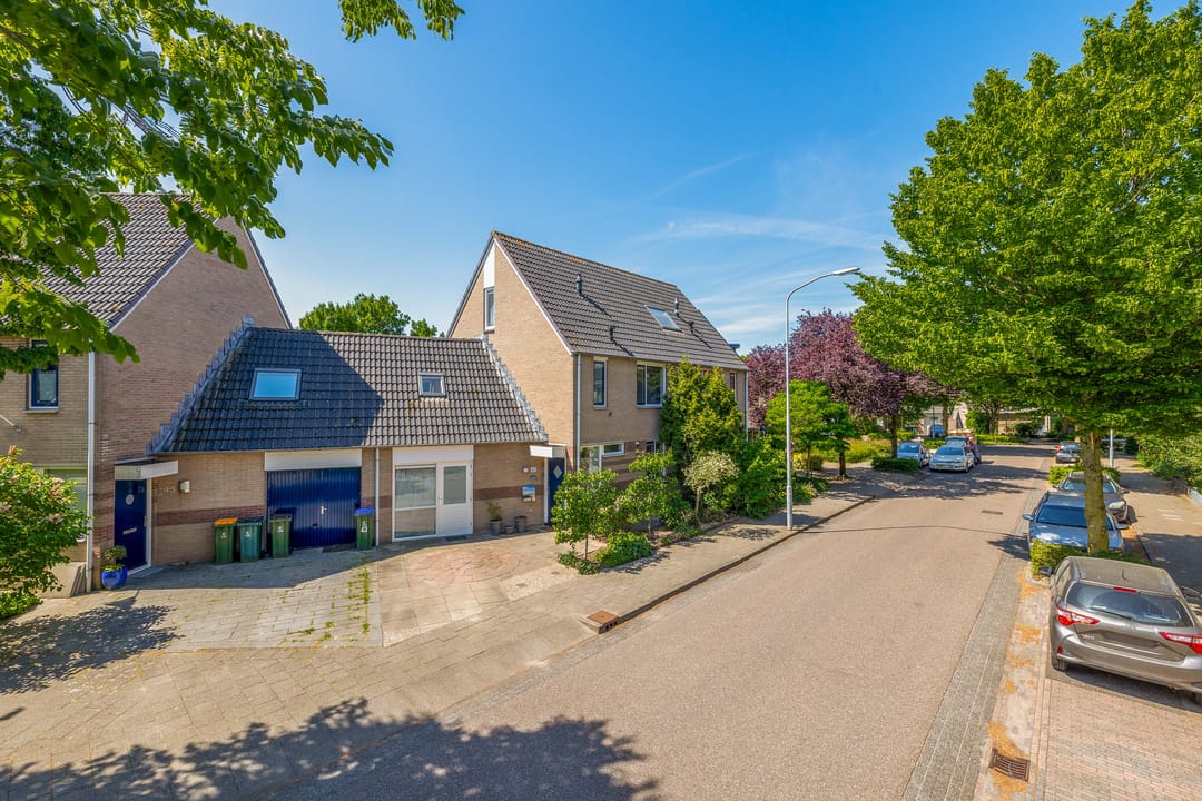 Photo 2 of Oudlaan 45