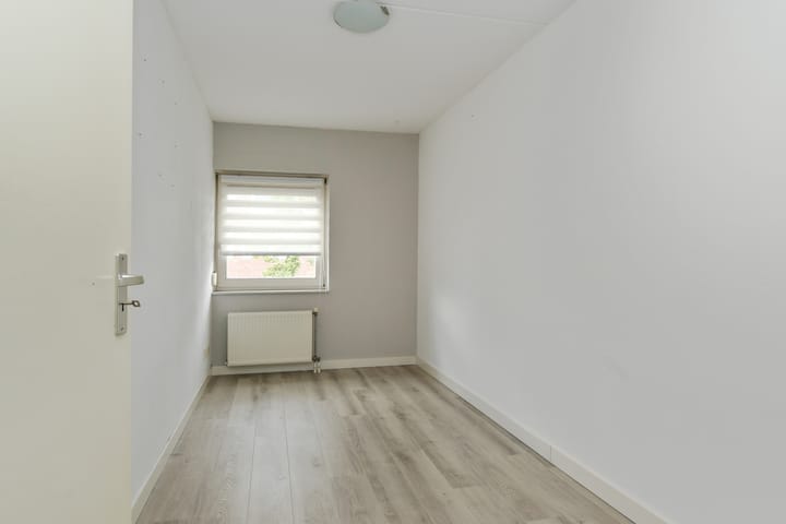 Foto 15 van Veldbloemstraat 23