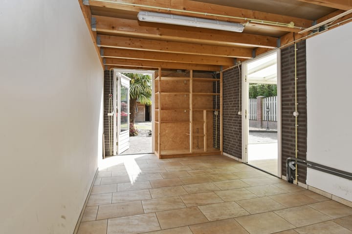 Foto 24 van Veldbloemstraat 23