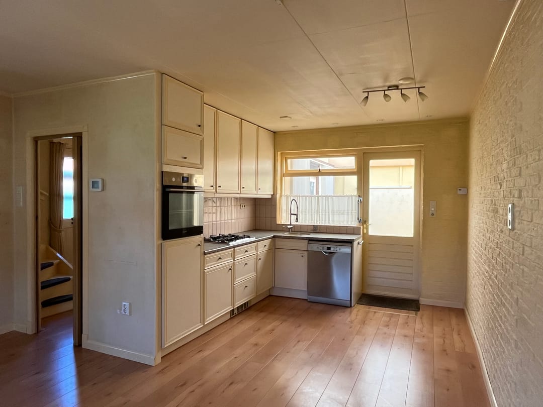 Foto 8 van Warderweg 6