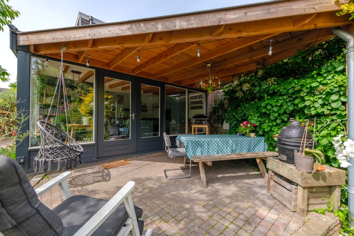 Foto 27 van Oosterstraat 11