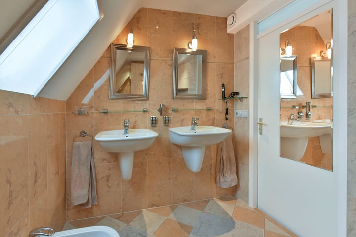 Foto 23 van Topaas 29