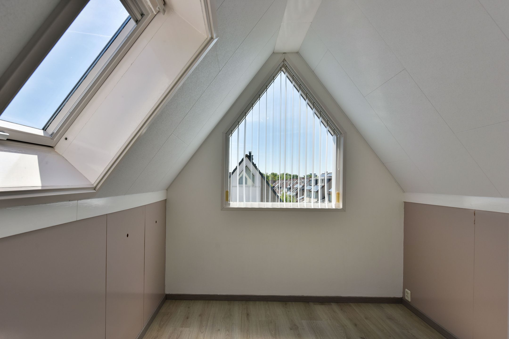 Foto 27 van Topaas 29