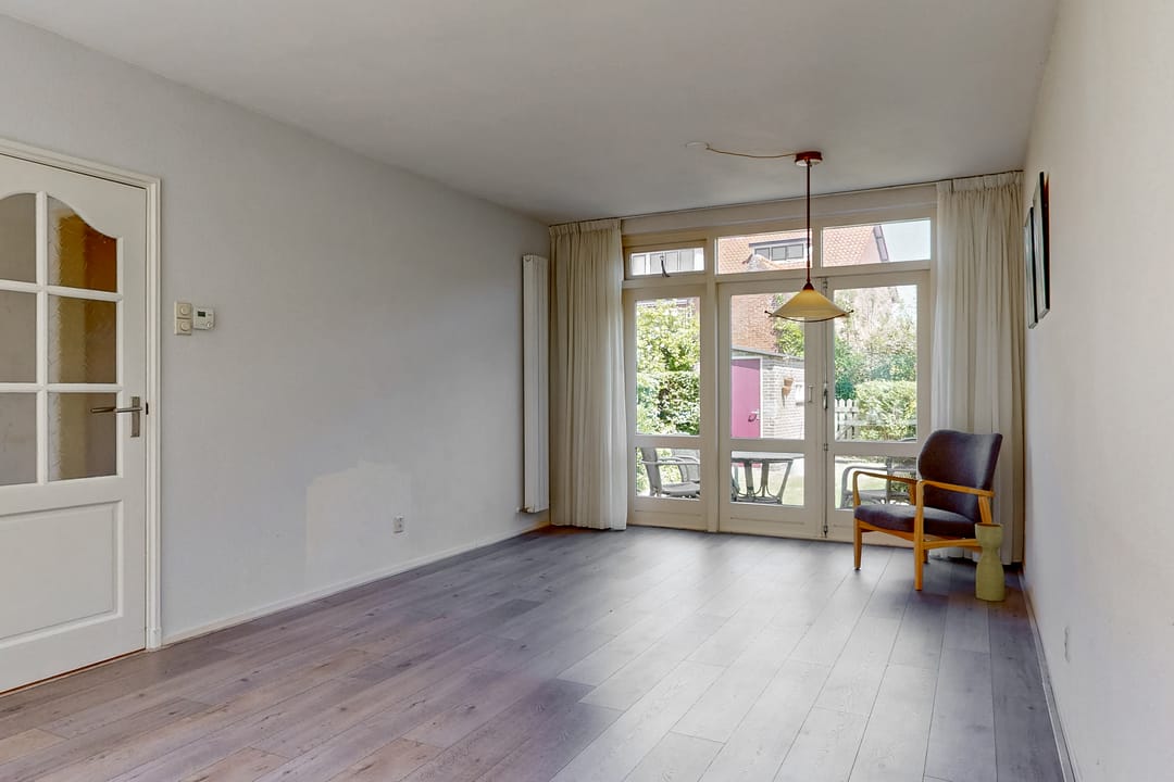 Photo 2 of Meidoornstraat 30