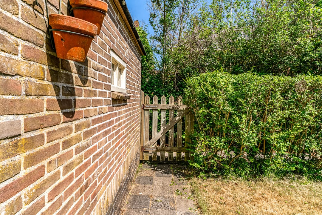 Photo 26 of Meidoornstraat 30