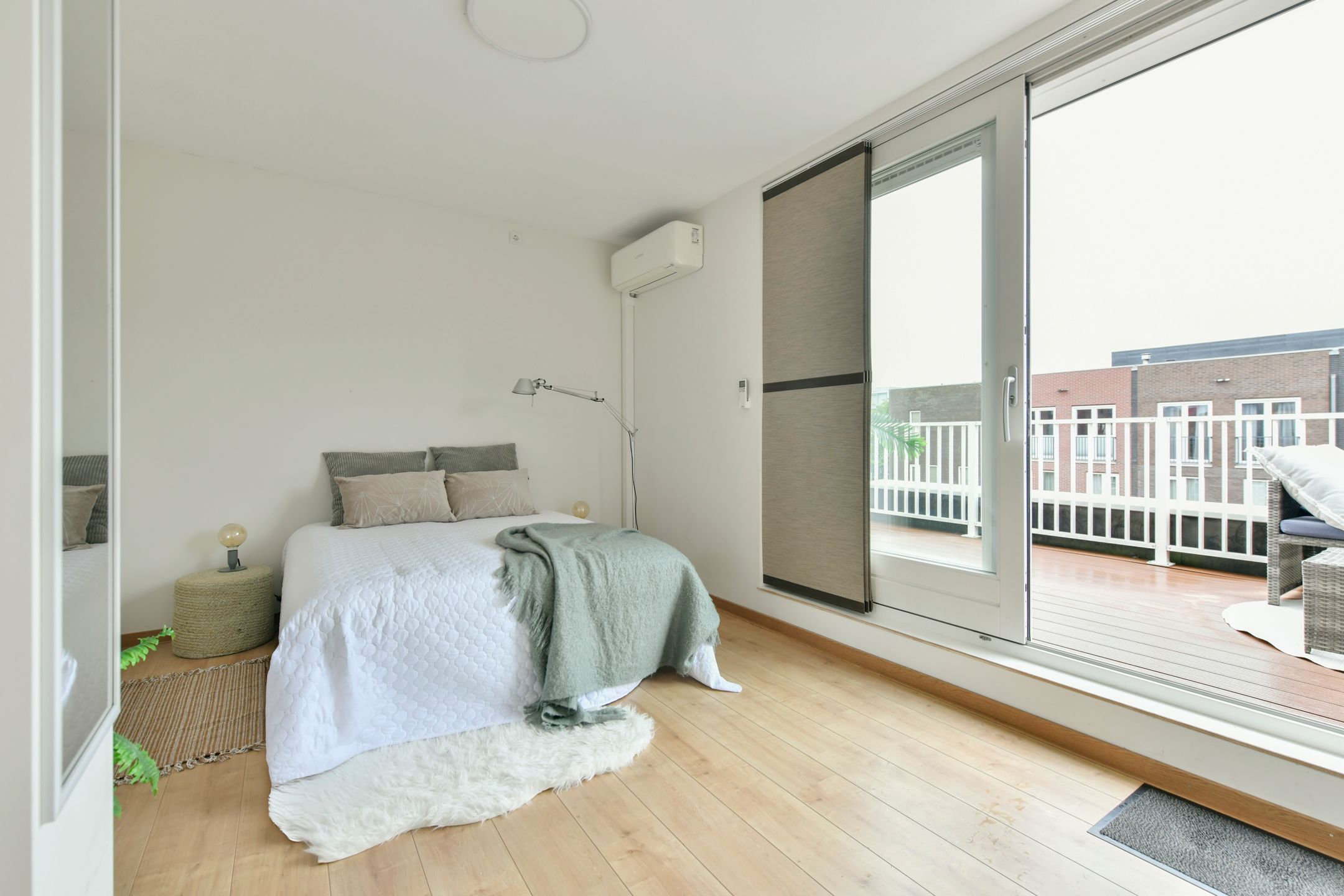 Foto 9 van Edward Masseystraat 10