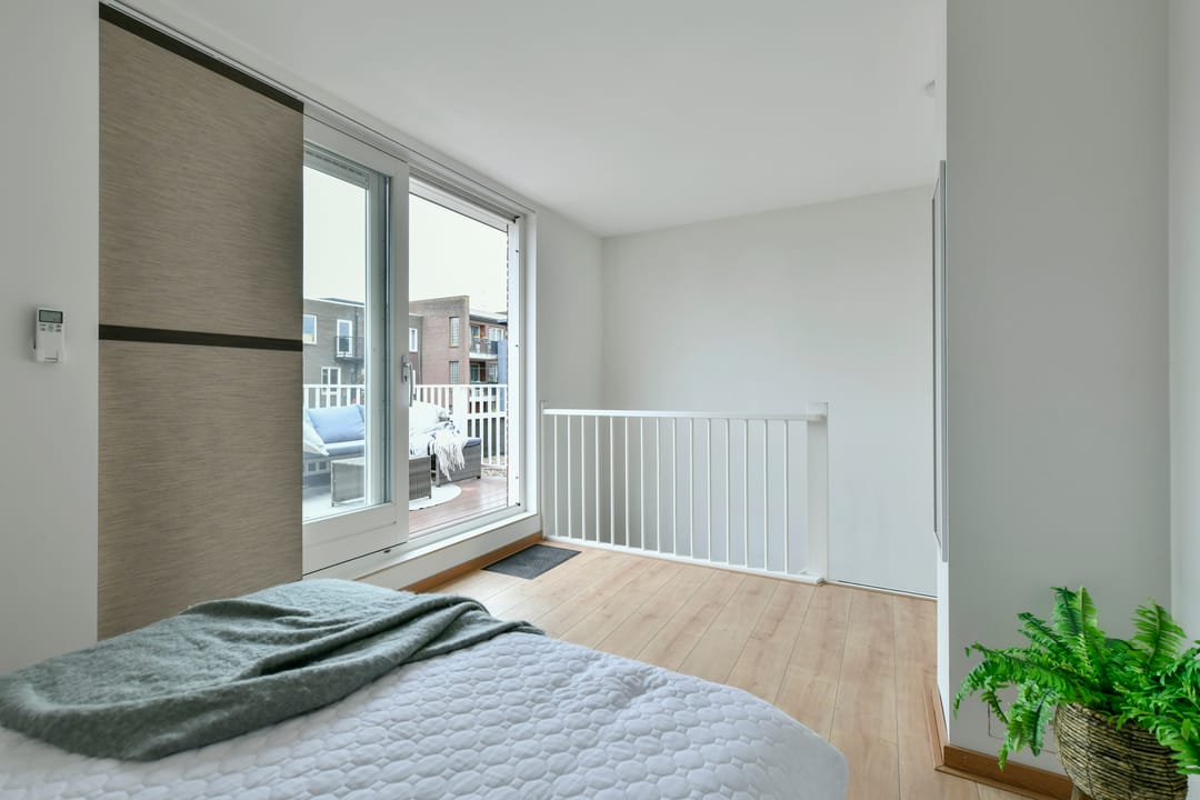 Foto 11 van Edward Masseystraat 10