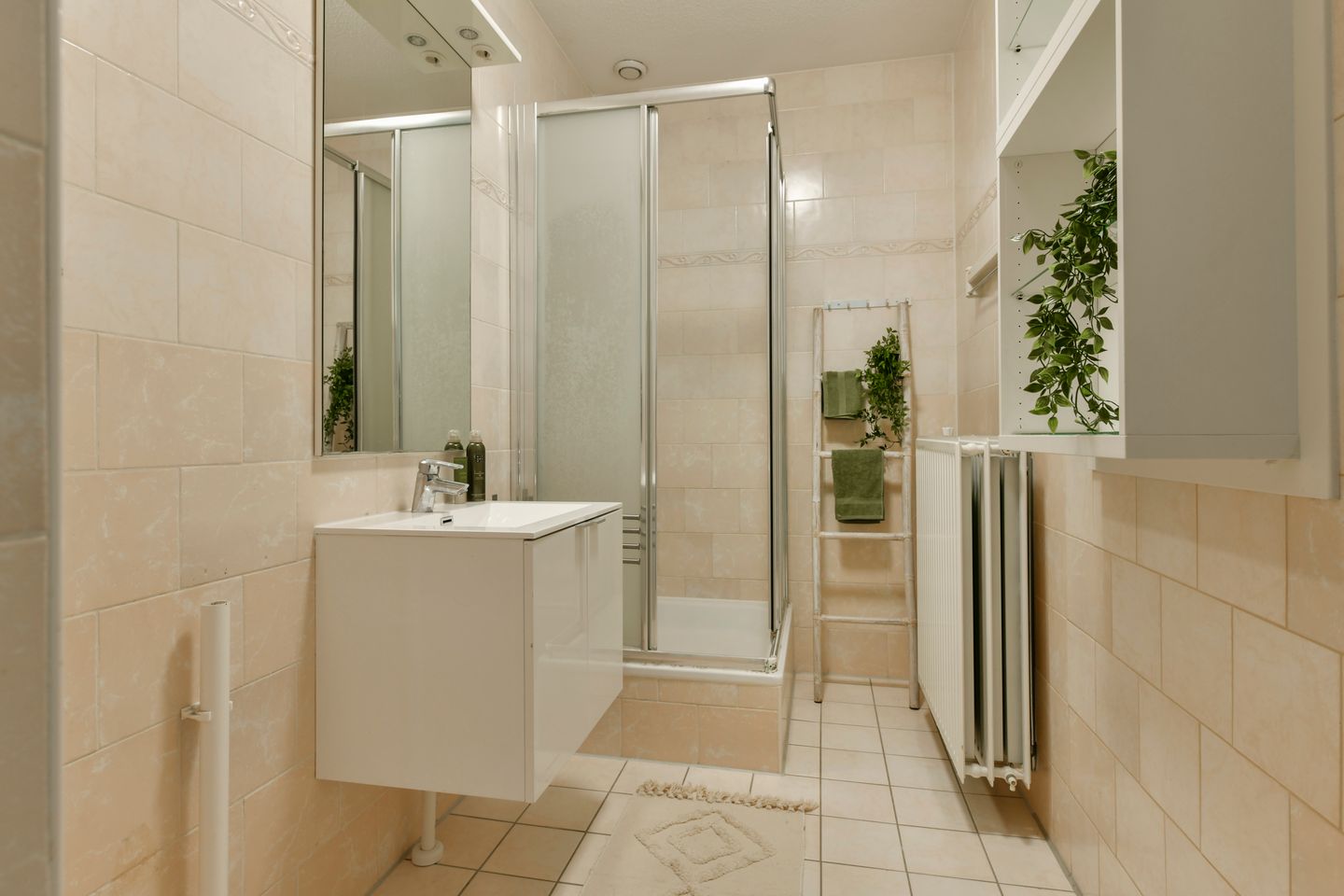 Foto 14 van Edward Masseystraat 10