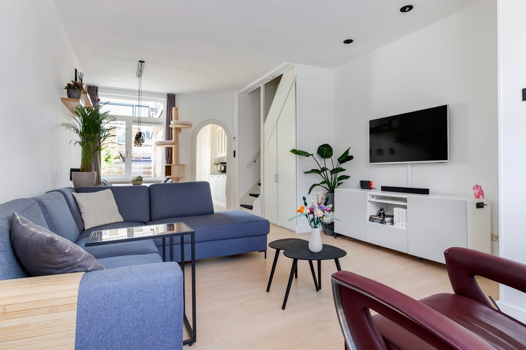 Photo 11 of Graaf van Bloisstraat 58