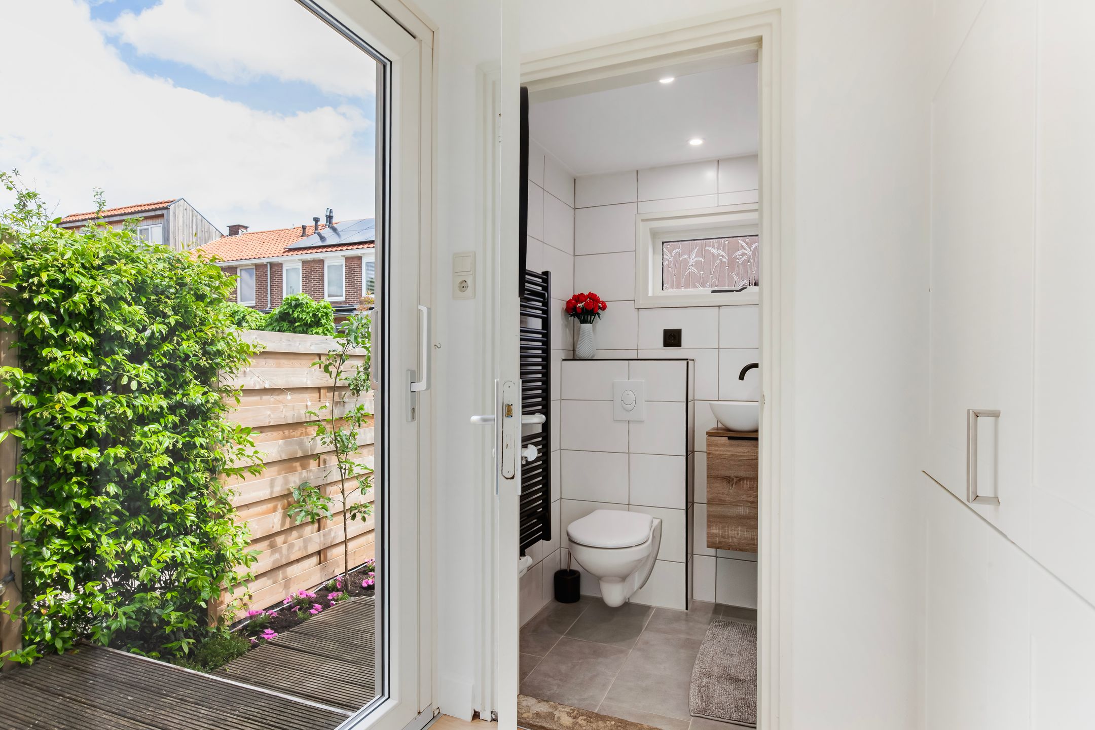 Photo 21 of Graaf van Bloisstraat 58