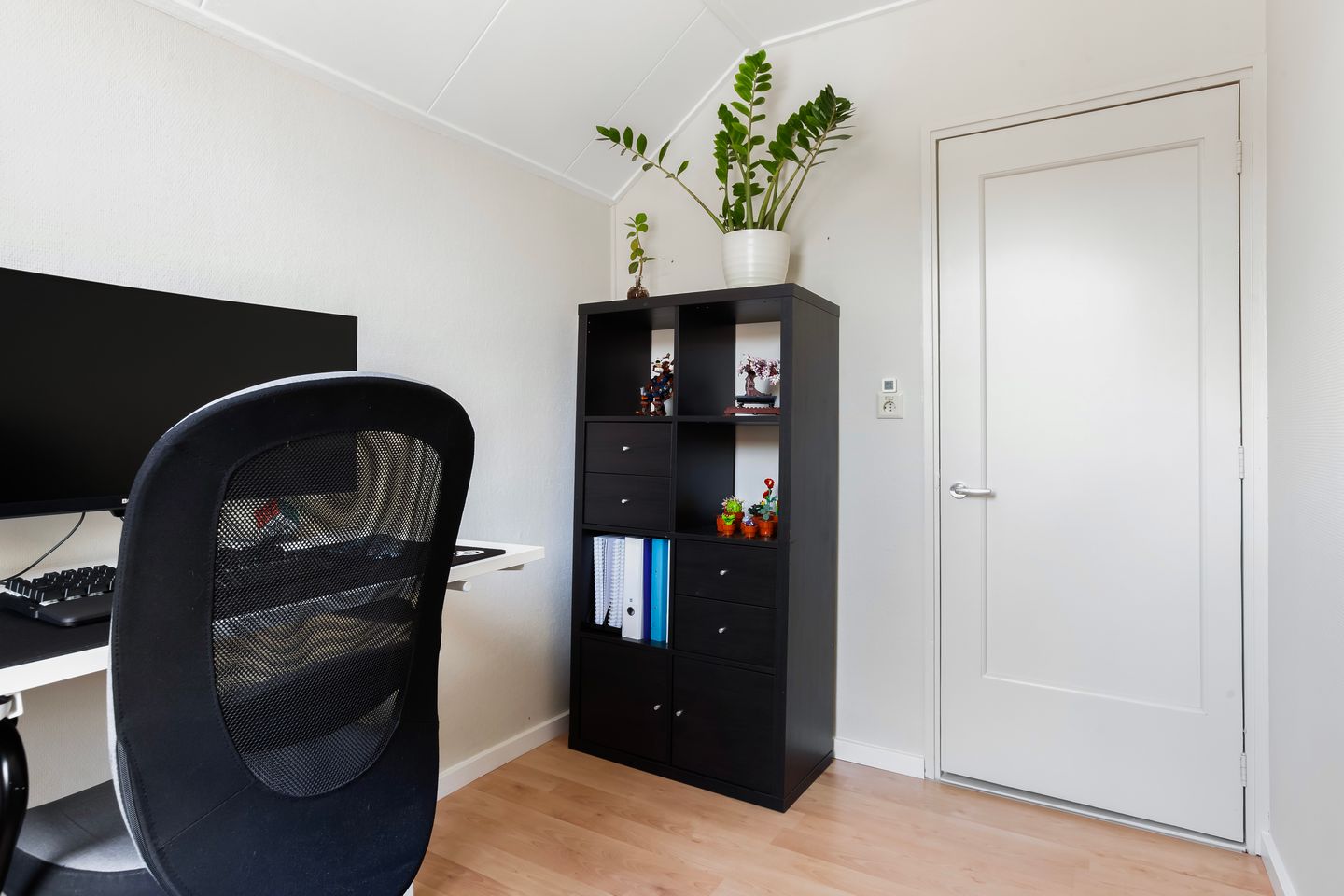 Photo 25 of Graaf van Bloisstraat 58