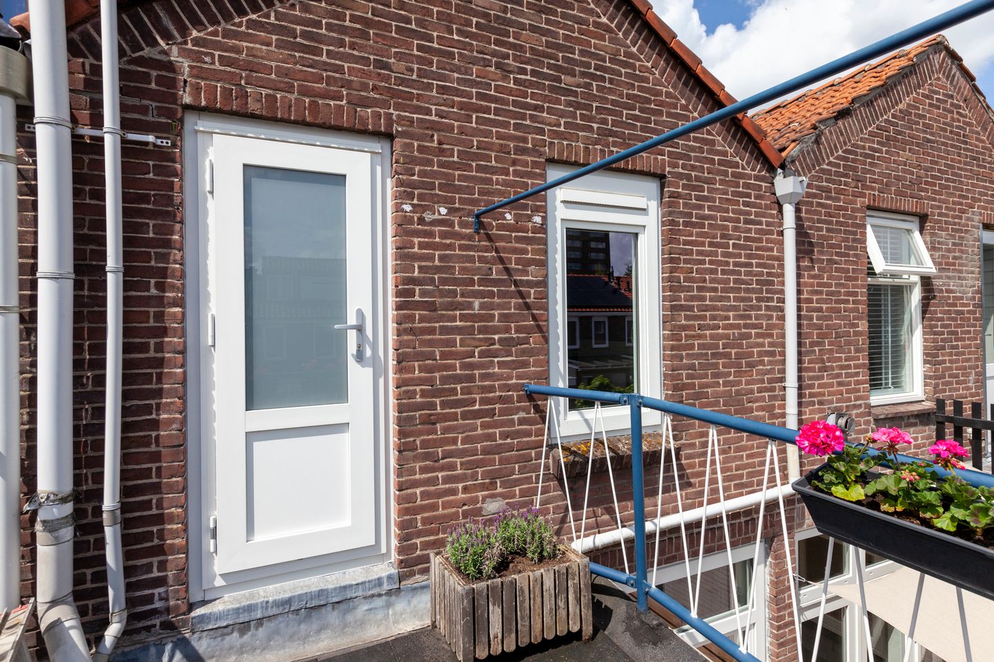 Photo 34 of Graaf van Bloisstraat 58