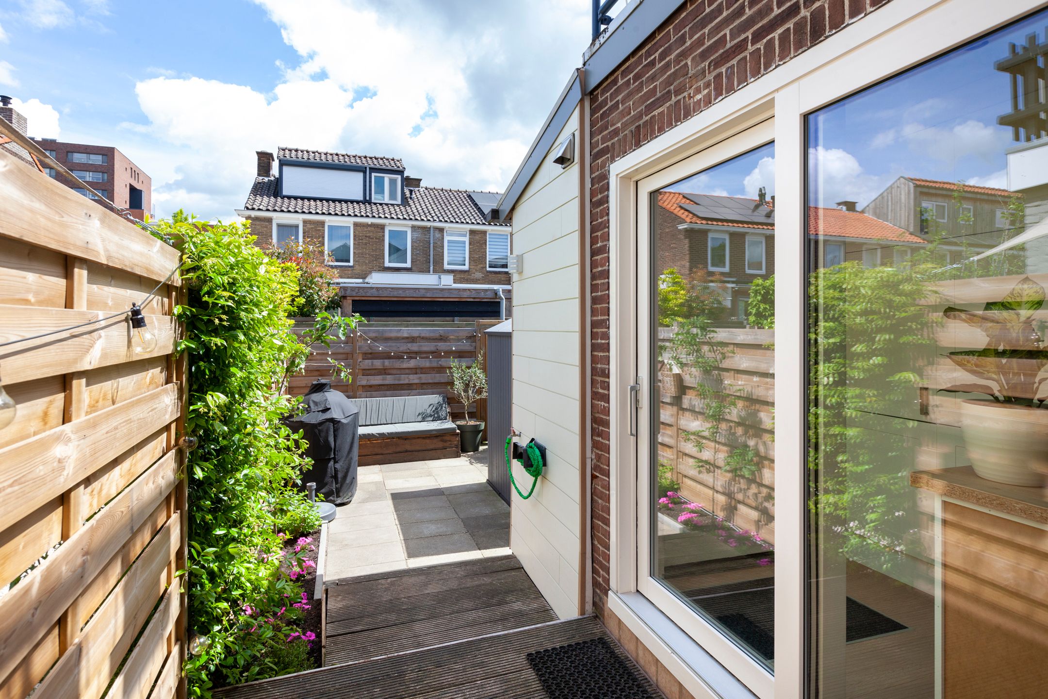 Photo 36 of Graaf van Bloisstraat 58