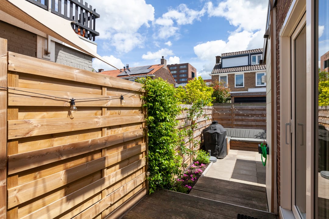 Photo 37 of Graaf van Bloisstraat 58