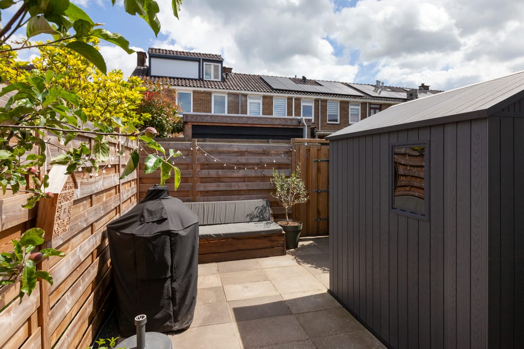 Photo 38 of Graaf van Bloisstraat 58