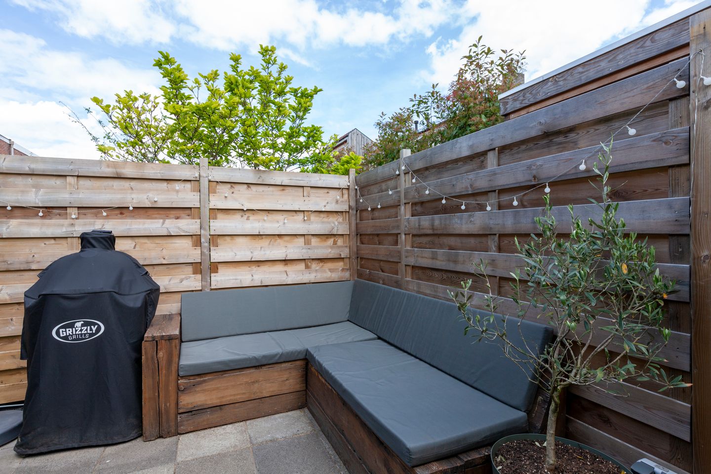 Photo 40 of Graaf van Bloisstraat 58