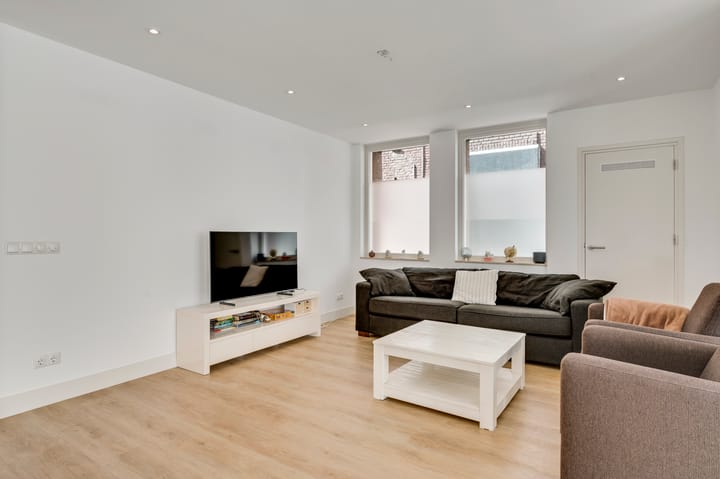 Photo 10 of Hoogstraat 18