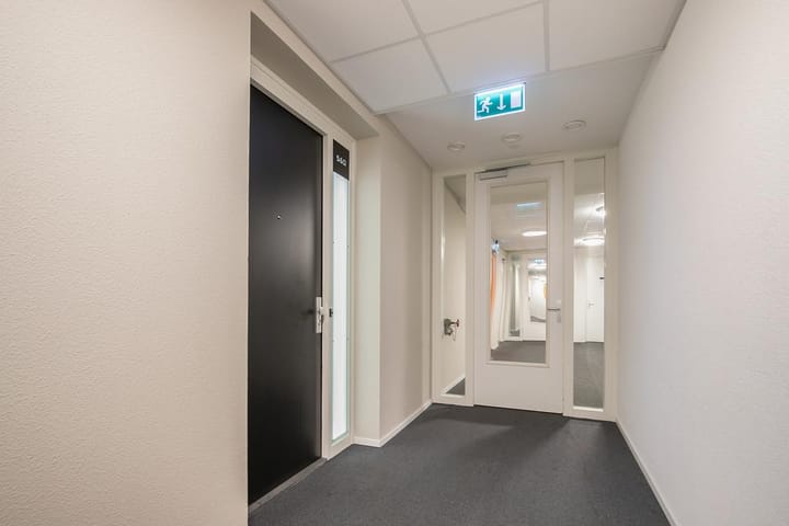 Foto 7 van Kruisplein 560