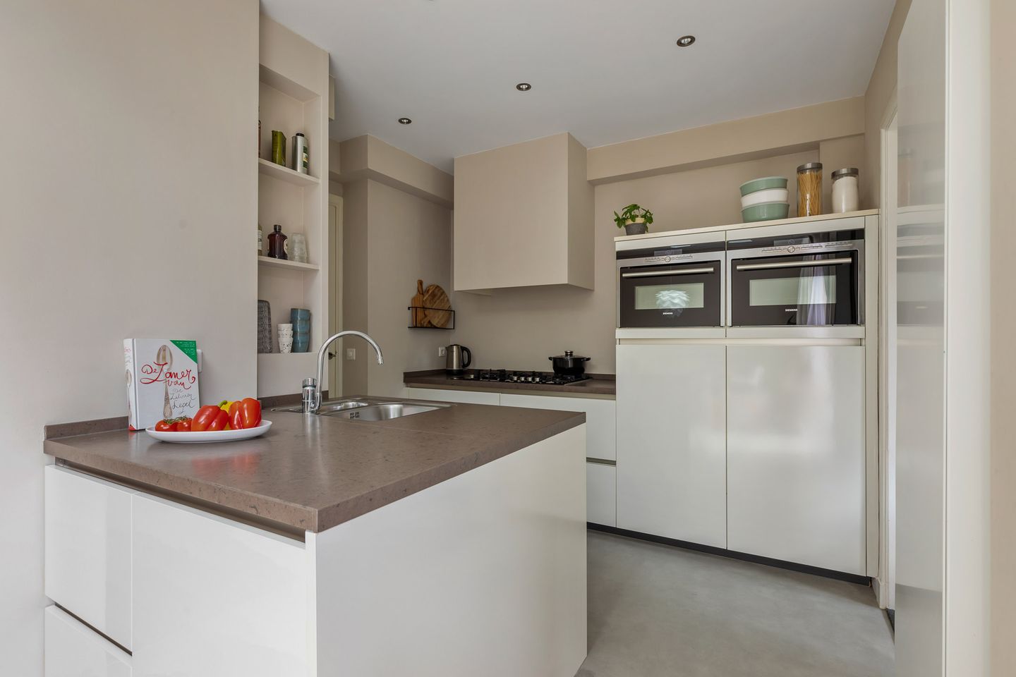 Foto 10 van Dorastraat 38