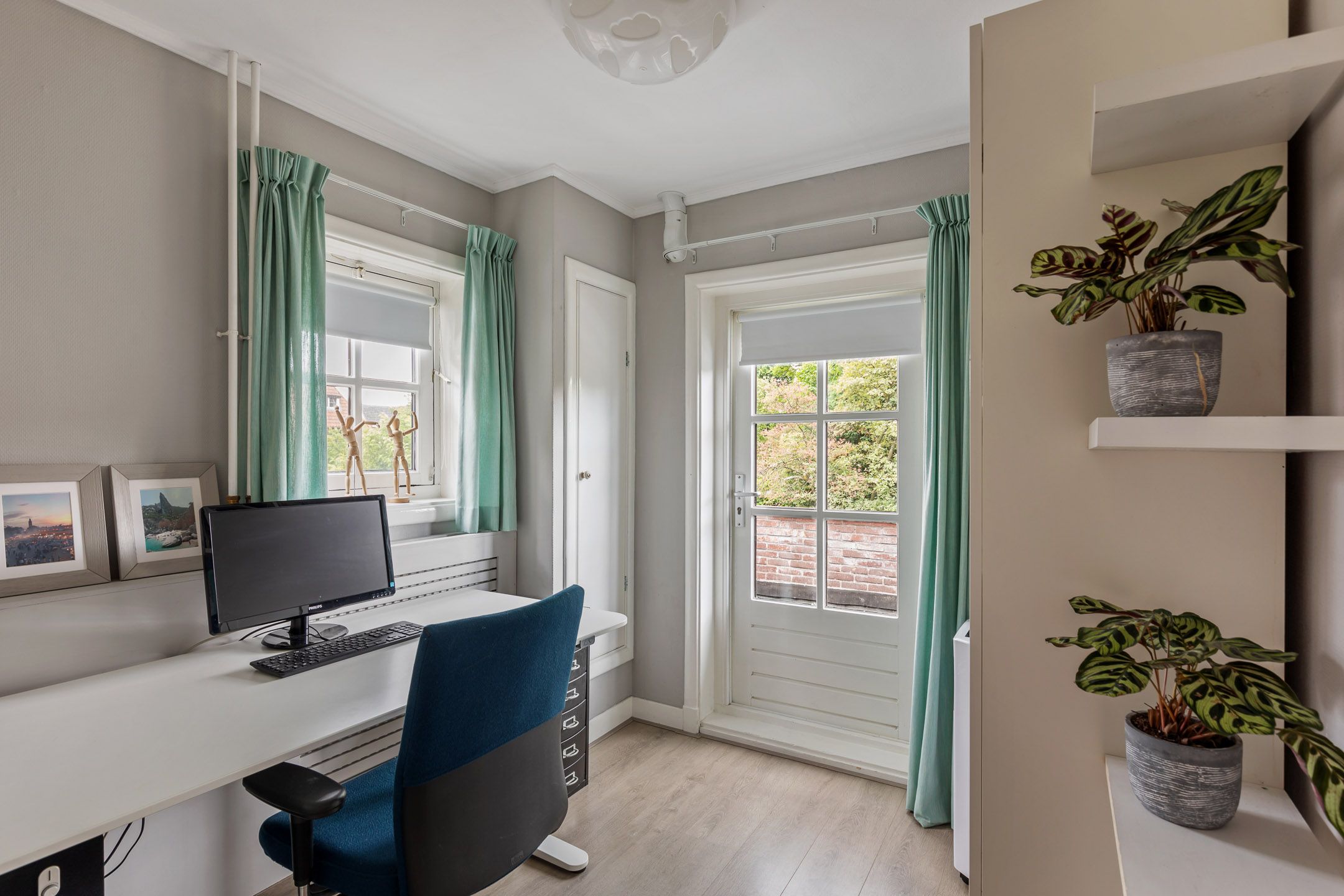 Foto 15 van Dorastraat 38