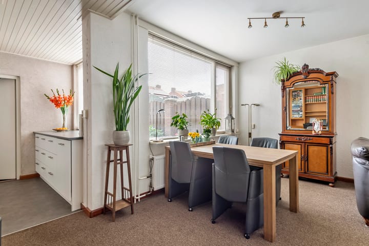 Foto 9 van Meidoornstraat 16