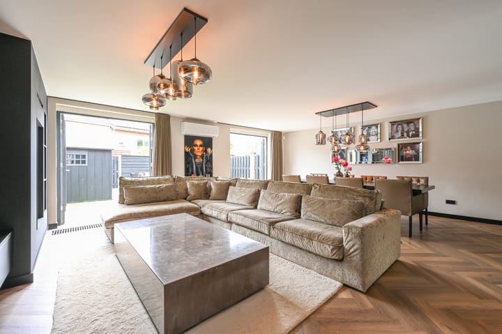 Foto 12 van Fie Carelsenlaan 82