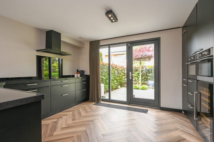 Foto 21 van Fie Carelsenlaan 82